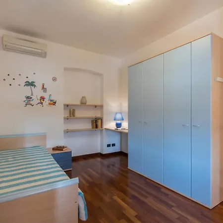 Seabreeze - La Tua Casa Sulla Sabbia Апартаменты *