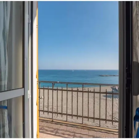Seabreeze - La Tua Casa Sulla Sabbia * Варацце