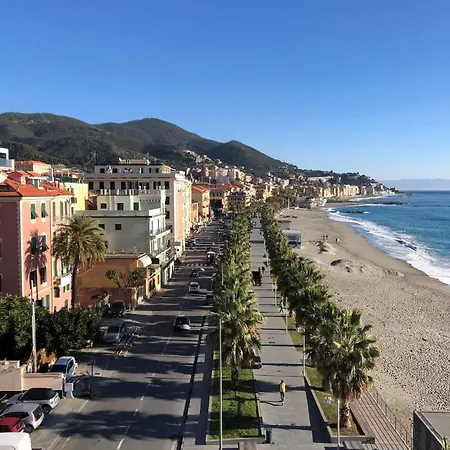Seabreeze - La Tua Casa Sulla Sabbia